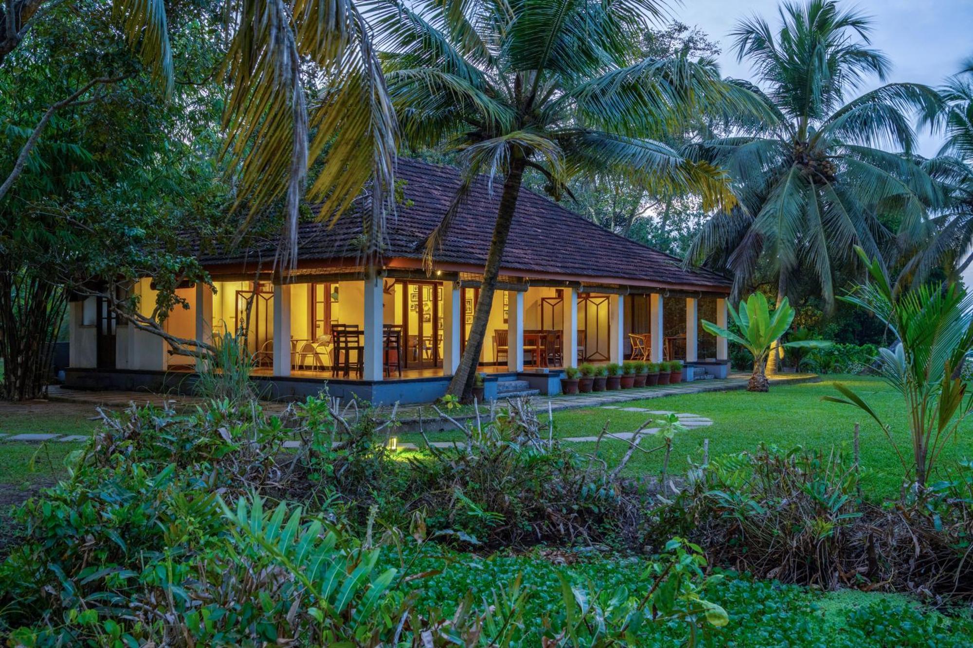 Baymaas Lake House Kochi Εξωτερικό φωτογραφία